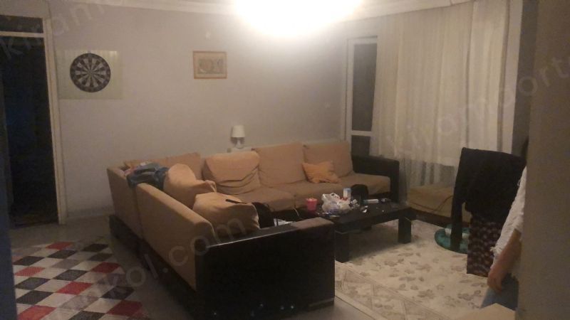 Kadın ev arkadaşı aranıyor