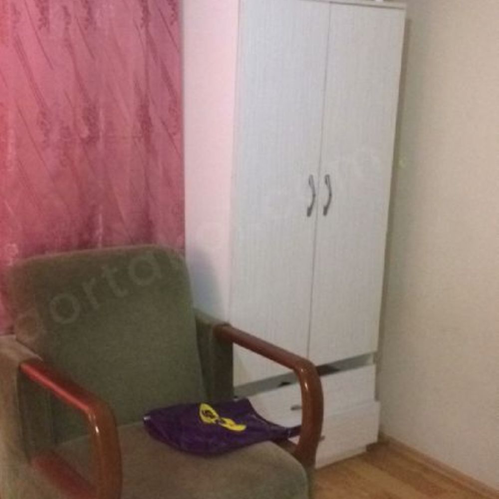 Bayan ev arkadaşı arıyorum