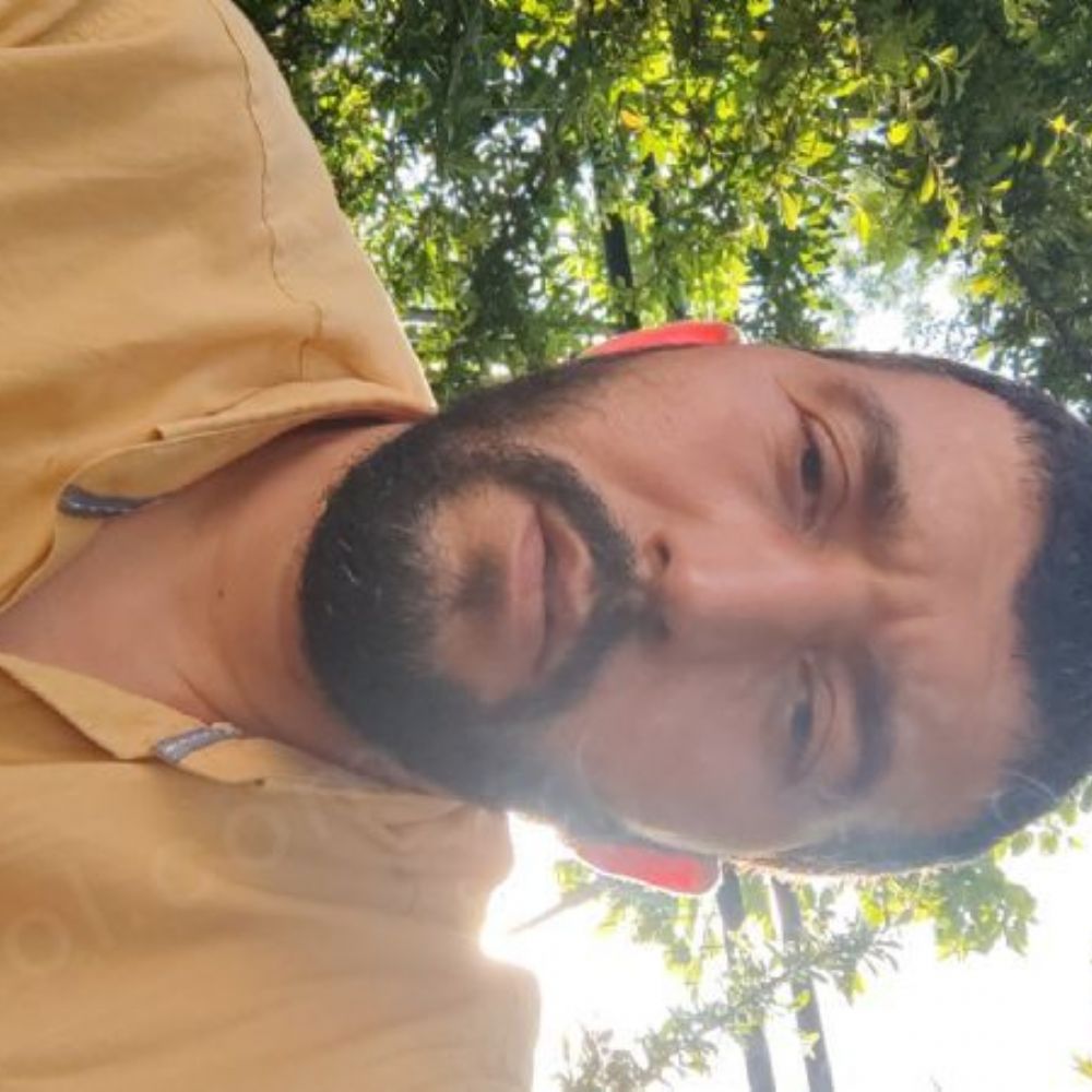 Bir kaç günlüğüne kalacak yer arıyorum