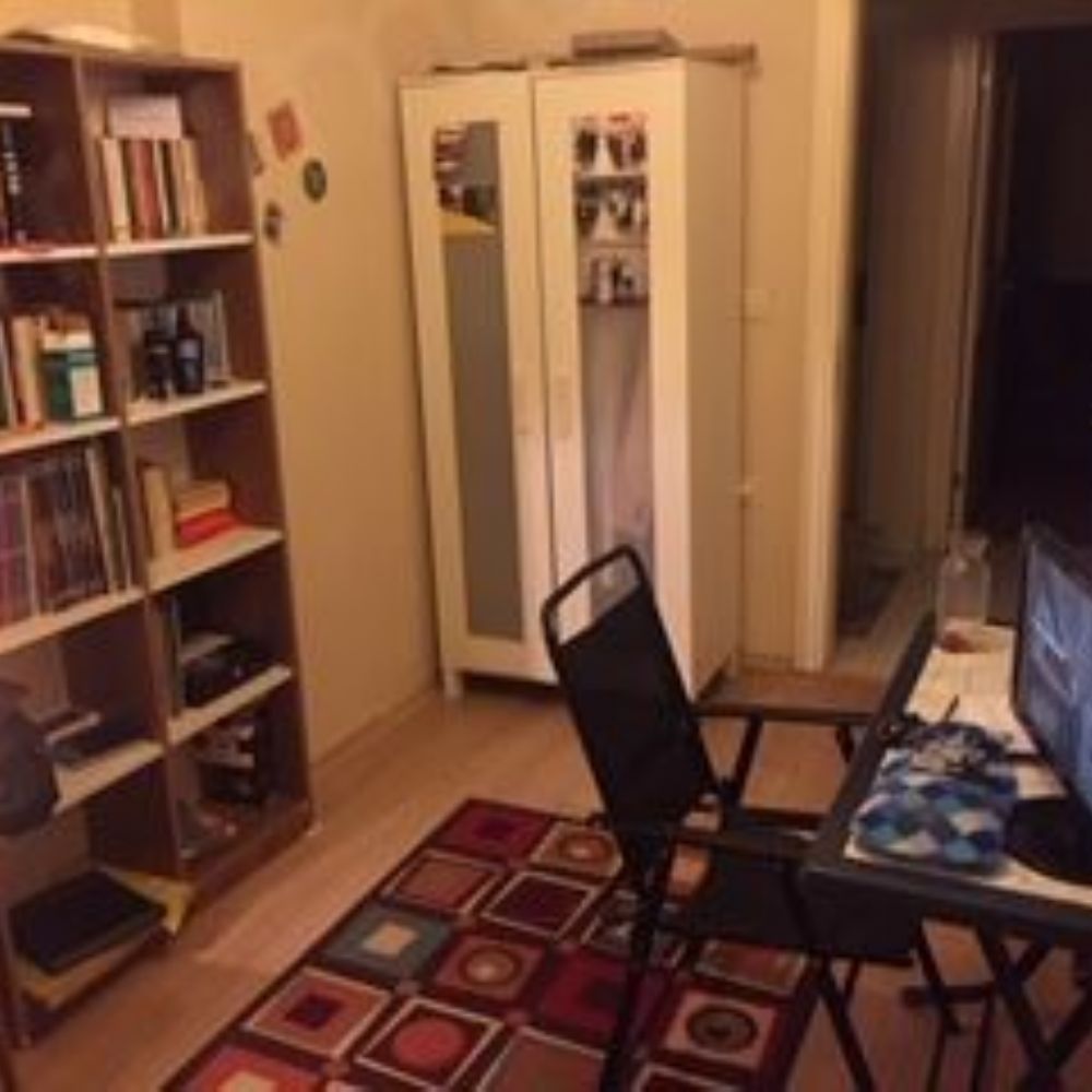 Ev arkadaşı arıyorum